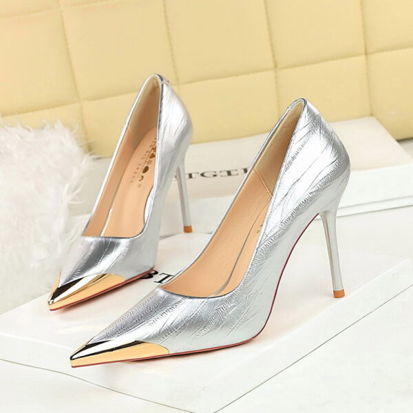 Cocktail Low Cut Women Shoes Pointed Stiletto Heels Tilta Metal Decoration Super High Heel Shoes