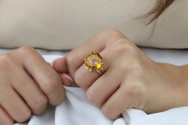 Citrine Round Prong Ring - Image 2